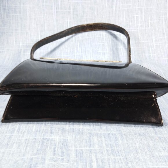 1950s Vintage Black Patent Leather Filigree and Cameo Purse by Triangle New York - Picture 5 of 8